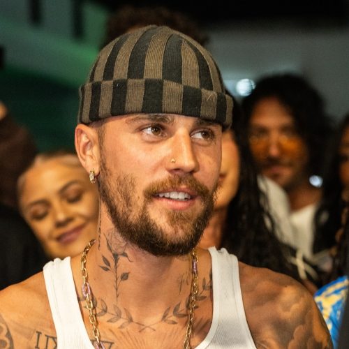 DAISIES song by Justin Bieber